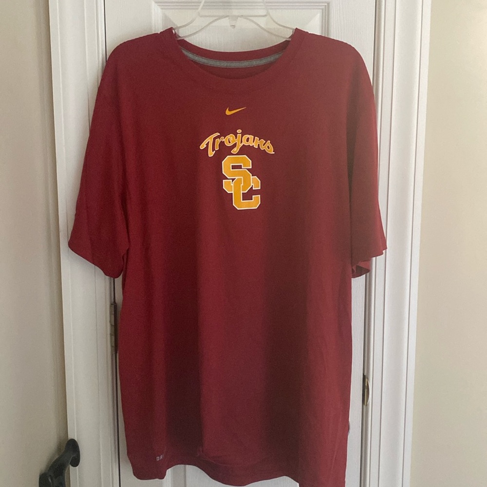 Nike USC t shirt